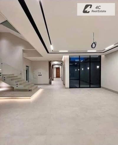 تاون هاوس luxury استلام فوري باقل سعر في هايد بارك بجوار ميفيدا بتقسيمه مميزه واقل اوفر مطلوب جاهز للمعاينه والاستلام
