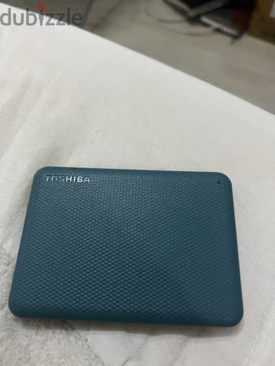 Toshiba external portable hard disk 2tb توشيبا هارد خارجي مساحة ٢جيجا