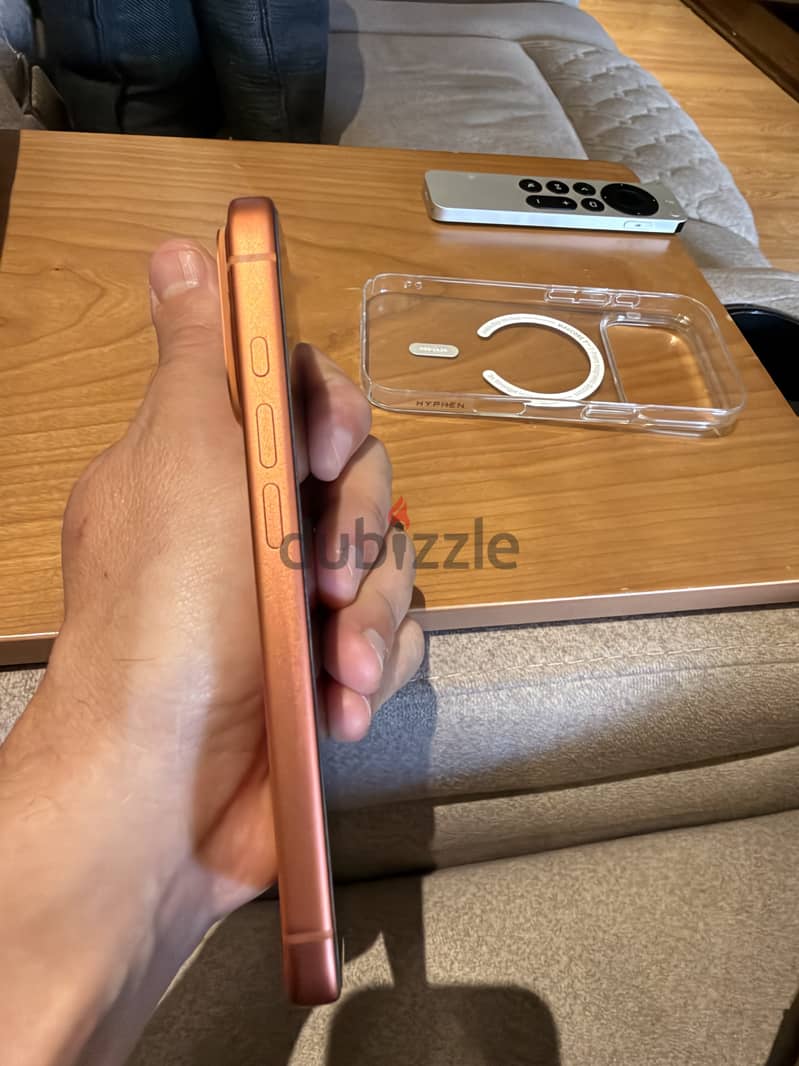 iPhone 17 Pro Orange - 256 - ESim Only (Dareeba Madfou3a) 3