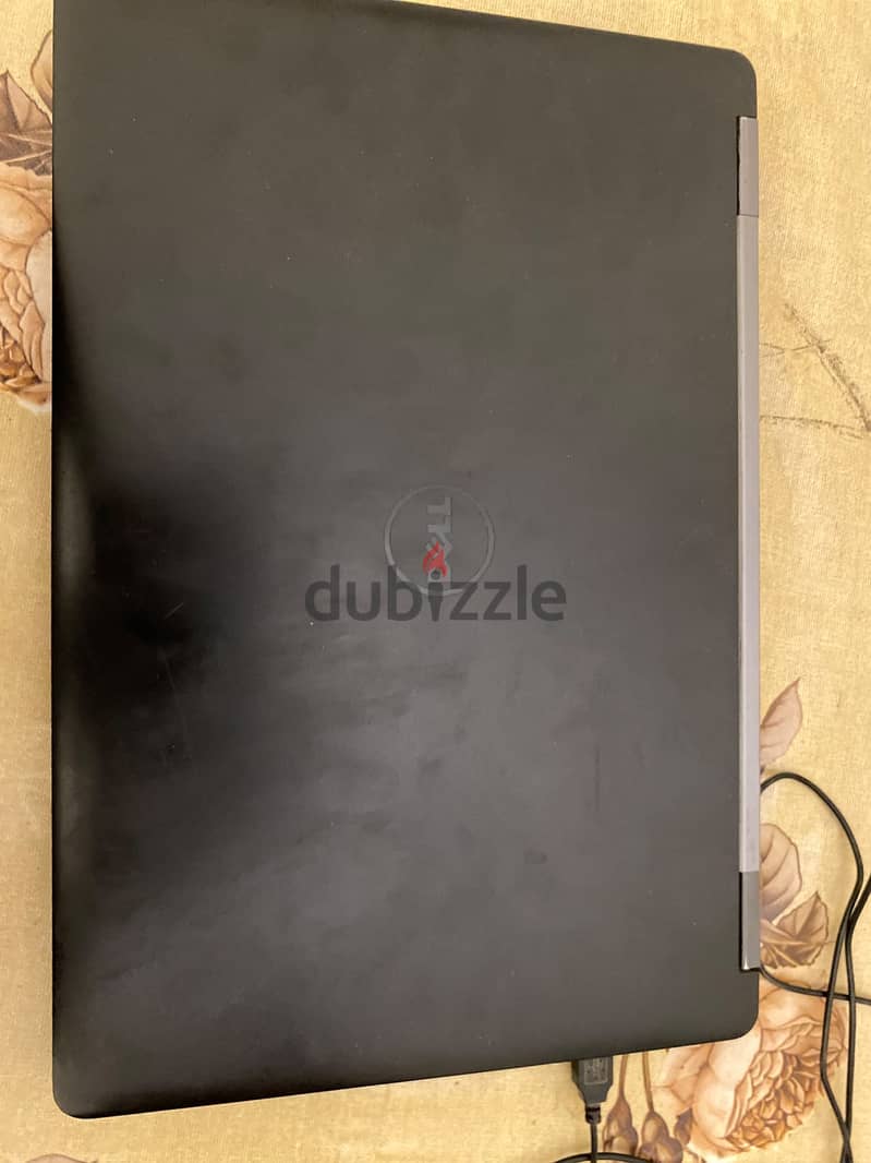 Dell Latitude E5570 2