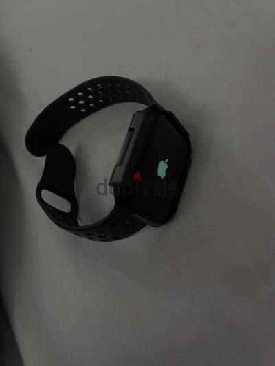 ساعه ابل الجيل الخامس مقاس ٤٤ موديل Nike