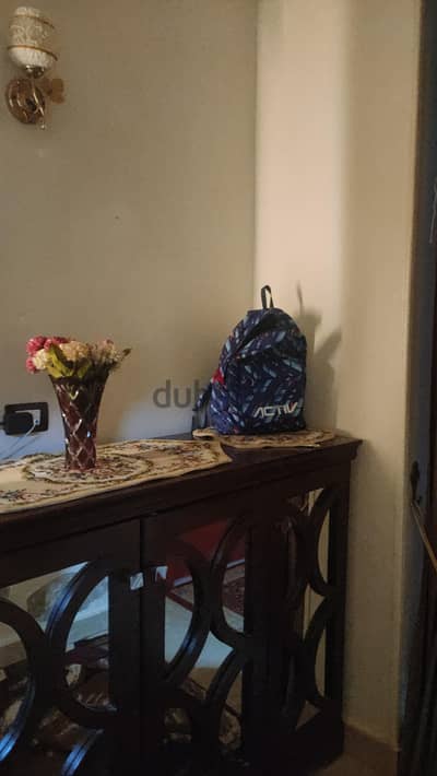 ينفع بوفية   أو جزامة أو وحدة تخزين