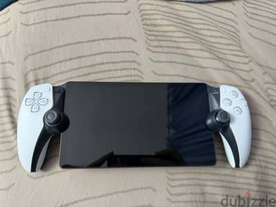 Playstation portal white - with box and charger