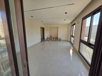 Distinctive Unfurnished Apartment for Rent in District 5