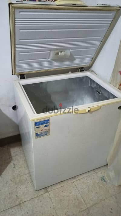 ديب فريزر افقي ماركة كريازي