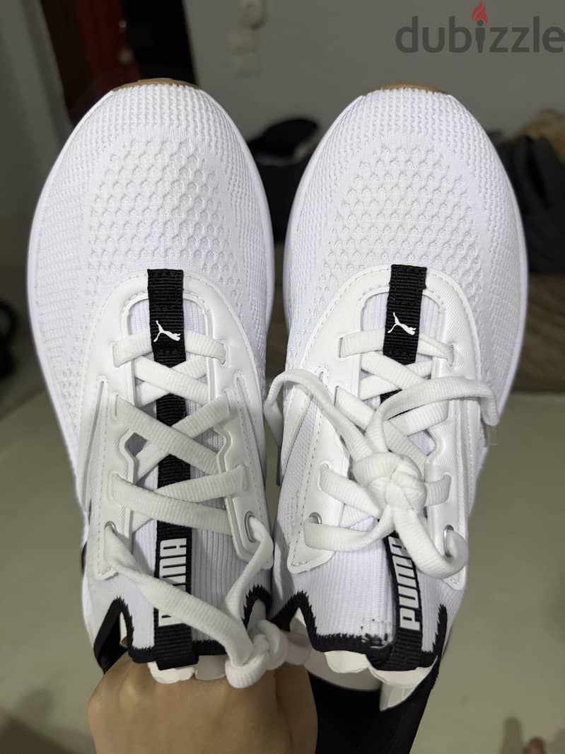 Puma sneakers  2