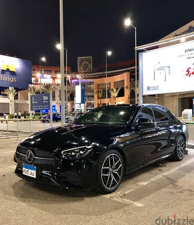 عربية مرسيدس E200 للايجار اليومي بالسواق والبنزين متاح كل العربيات