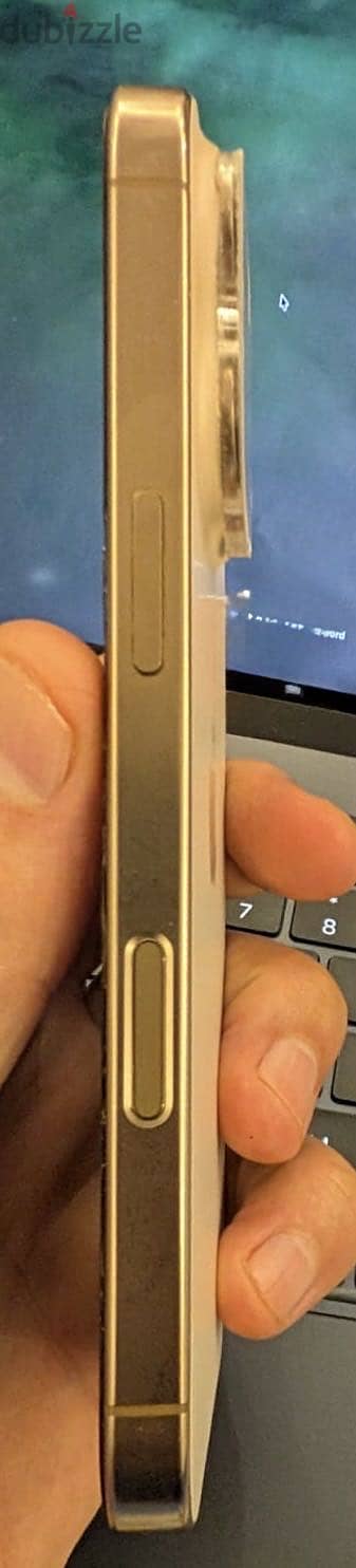 Apple - iPhone 16 Pro 4