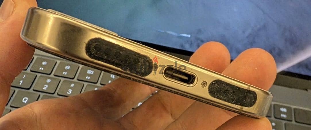 Apple - iPhone 16 Pro 5