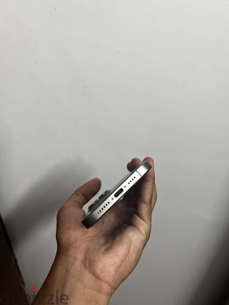 Apple - iPhone 15 Pro Max 2