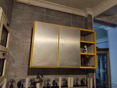 مطبخ قطعتين الوميتال بحاله جيده