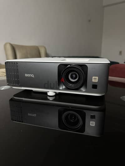 BenQ TK700 4K gaming projector