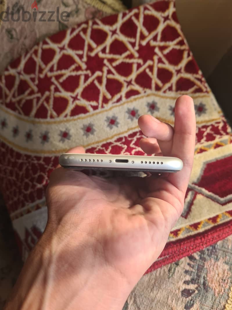 iPhone 11 7