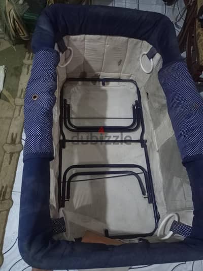 سرير اطفال
