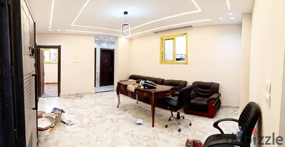 مقر اداري للايجار في مدينة نصر في مصطفي النحاس الرئيسي 300م 6 غرف أرضي مترخص اداري في برج حديث اداري شركات فقط