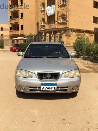هيونداي افانتي 2000