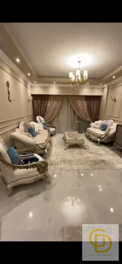 193m² Apt with Dressing Room, 1st Floor in 8th District 193m² Apt with Dressing Room, 1st Floor in 8th District