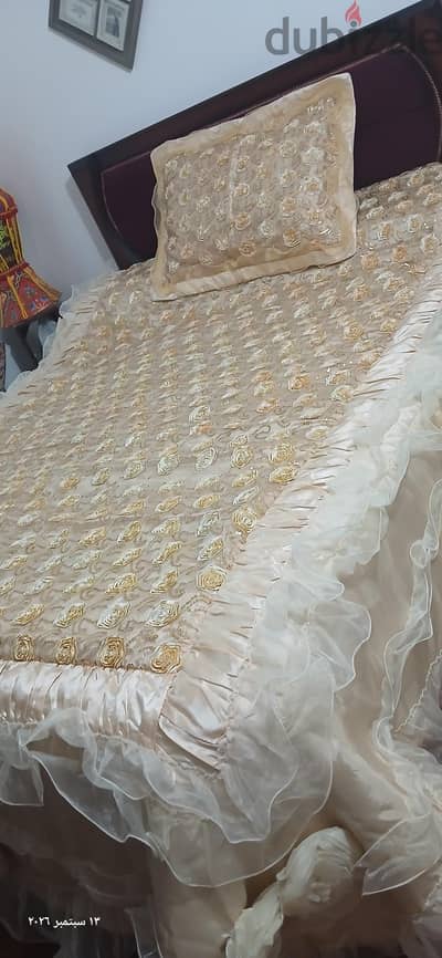 مفرش سرير مفرش سرير