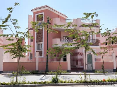 Own your villa, 246 sq m with a 90 sq m garden, in Al Rabwa Compound, New Assiut