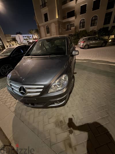 Mercedes-Benz B160 2010
