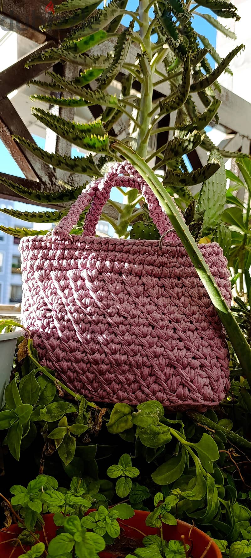 Dusty Pink / Mauve Spiral Handbag 1