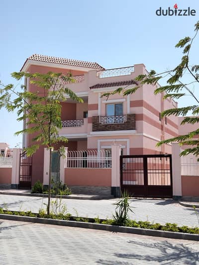 Own your 365m² townhouse villa with a 247m² garden in Al Rabwa compound