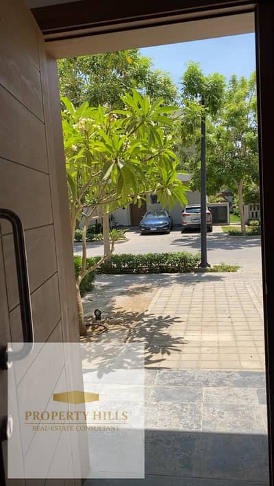 Selling a standalone villa in El Shorouk at literally HALF its original price! Ready for viewing right now, with flexible payment plans over 10 years!! Selling a standalone villa in El Shorouk at literally HALF its original price! Ready for viewing right now, with flexible payment plans over 10 years!!