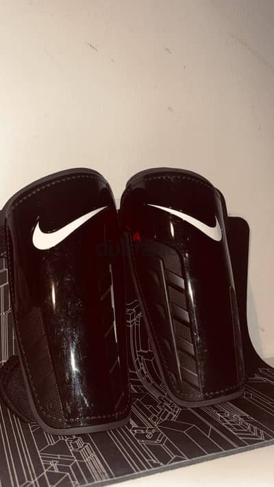 Nike shin kar