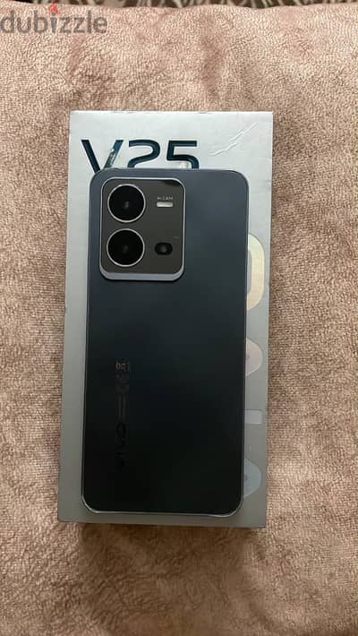 Vivo V25 256 معاه العلبه زيرووو