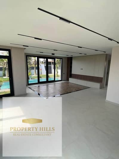 A Great Opportunity to Own a Villa in Hyde Park    A garden villa for sale in One Hyde Park, featuring a spacious interior layout and a private garden