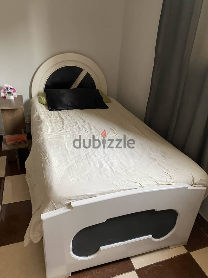 Bed room 1