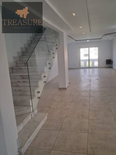 semi furnished Ivilla roof corner for rent in Mountain View Hyde Park - new cairo