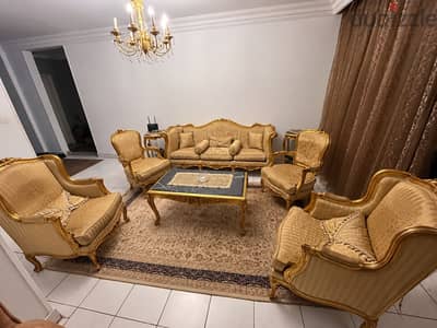 صالون مذهب