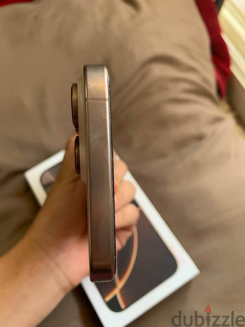 iPhone 16 Pro Max – Desert Titanium 1