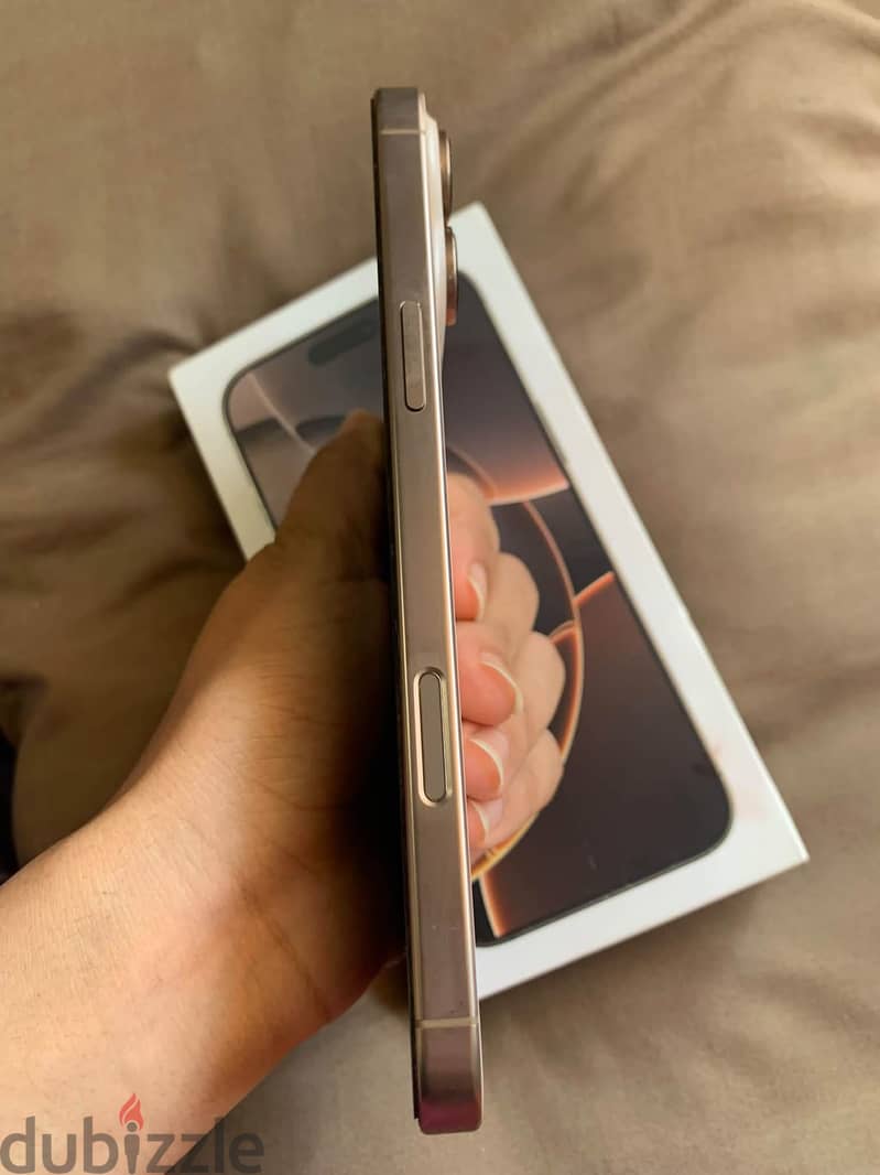 iPhone 16 Pro Max – Desert Titanium 3