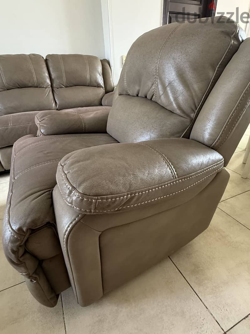 Lazy boy sofa 3