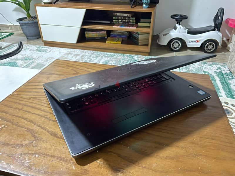 Laptop Dell precision 7720 1