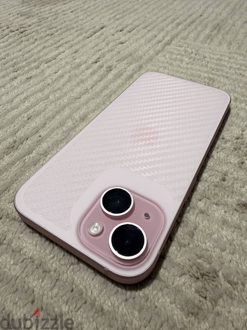 iPhone 15 2