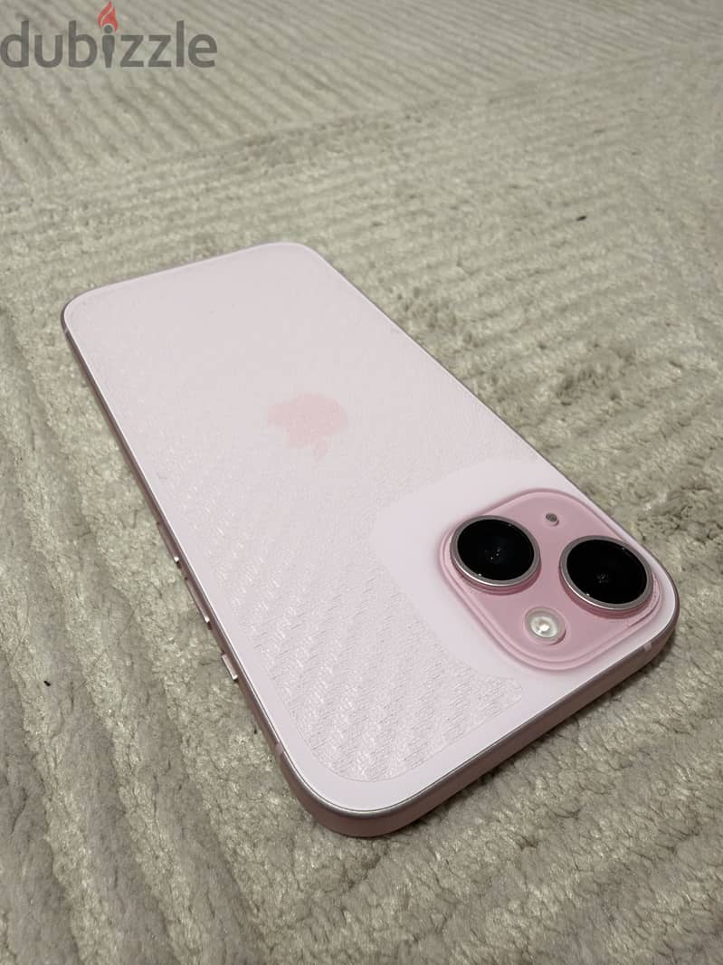iPhone 15 5