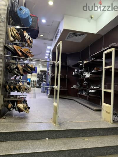 مبني تجاري للايجار  في موقع مميز