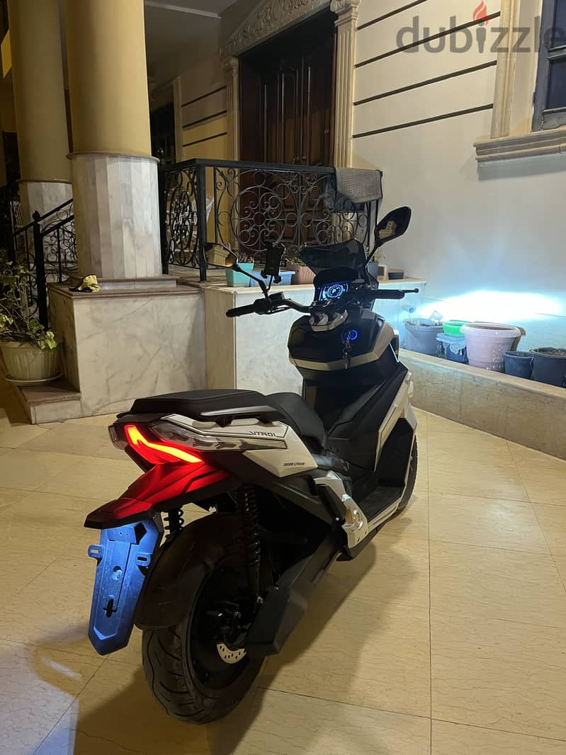 keeway vtr01 3000 watt 2