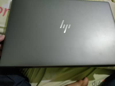 لاب توب hp zbook 15 u حاله ممتازه