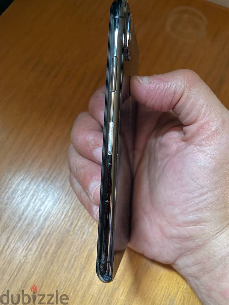 Apple - iPhone X 4