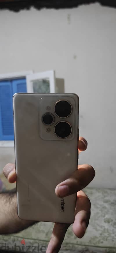ريلمى  15 بروه 5جي 2100