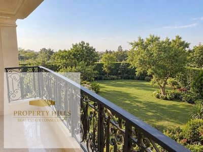 Spacious Villa for Sale – Immediate Delivery  A spacious villa for sale with immediate delivery, located directly on South 90th Street, next to Katame
