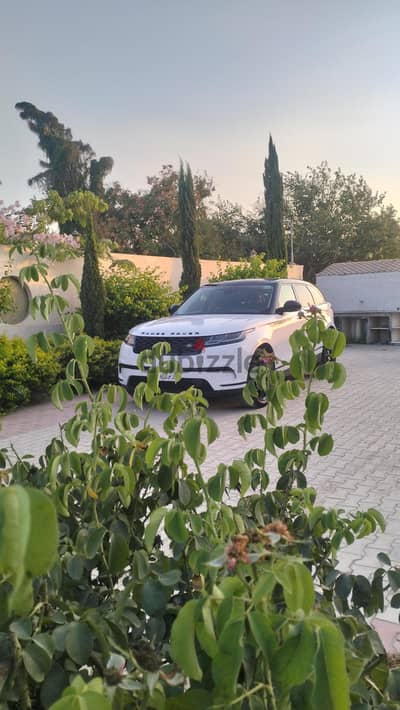 رانج روفر فيلار 2019