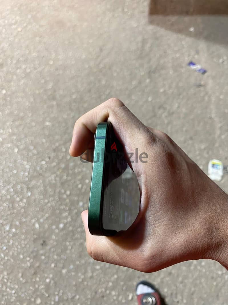 iPhone 13  256 gb 4