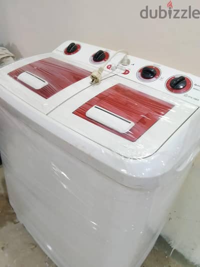 غساله يونيفرسال 8 ك نص اتوماتيك بحاله ممتازه جدا لم يتم ليها أي عمل