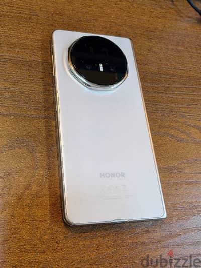 Honor Magic V5