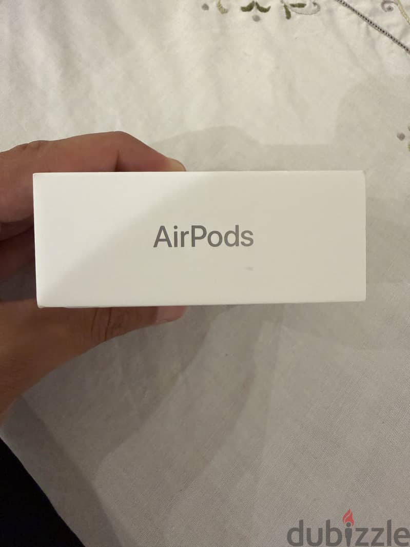 Apple Airpods 5 (New) 2